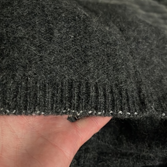 VTG Express Tricot Wool Sweater Grey V neck Size Small Large Ribbing - Picture 7 of 9